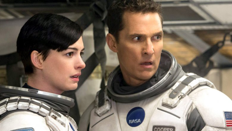 Cooper and Dr. Amelia Brand on board the Endurance.